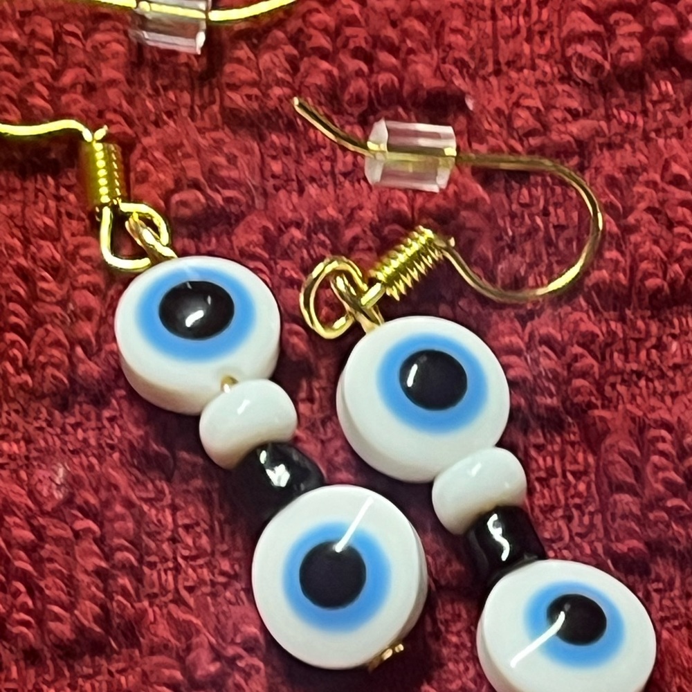 Débil eyes earring hand crafted.